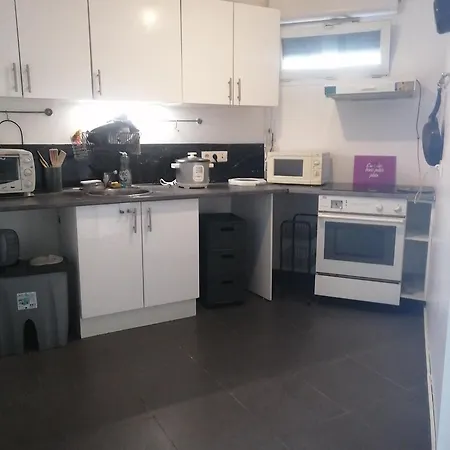 Maison De A Paris 이브리쉬르센